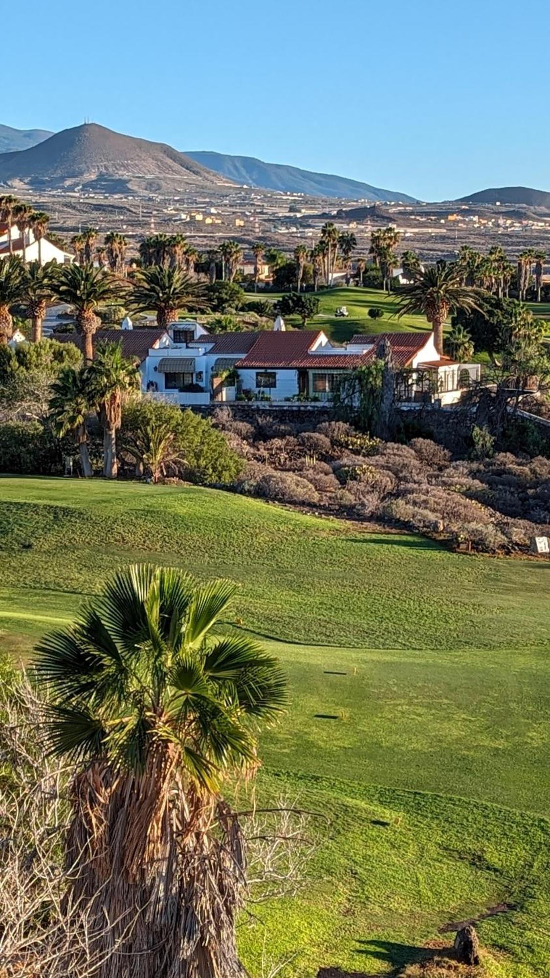 Golf View Apartment - Stunning Ocean View Golf Del Sur Сан Мигел де Абона Екстериор снимка